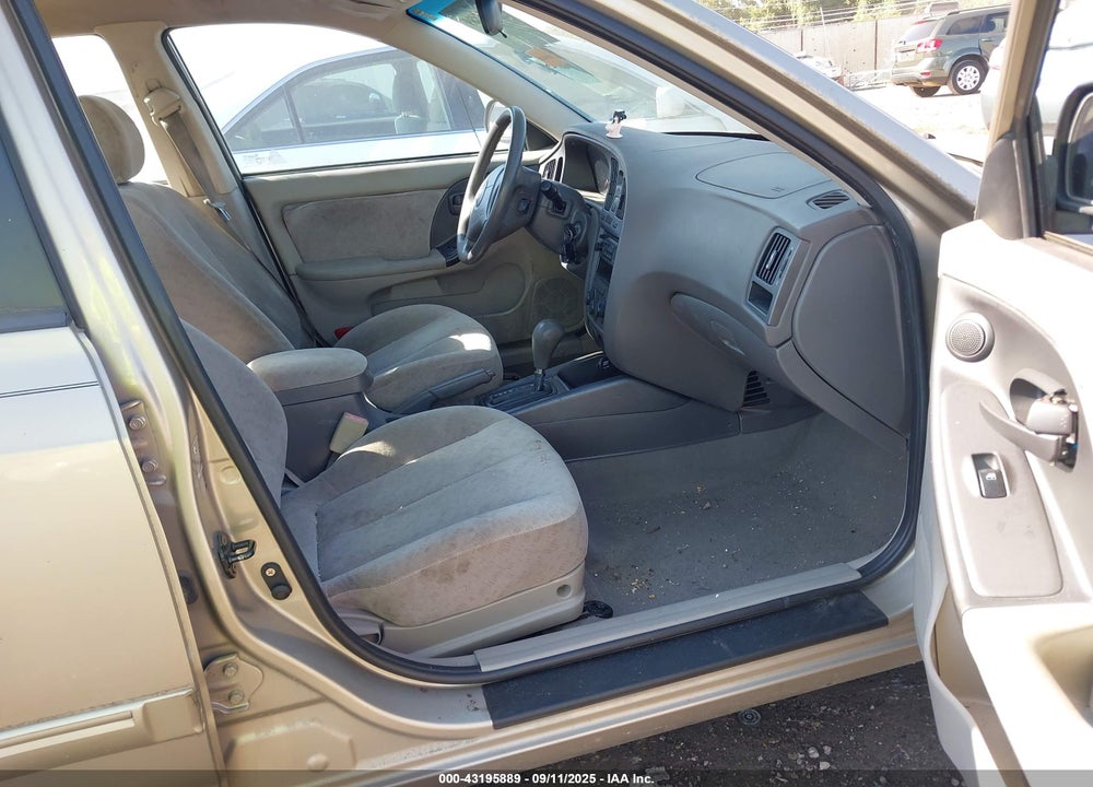 2006 HYUNDAI ELANTRA GLS/LIMITED VIN: KMHDN46D96U267719