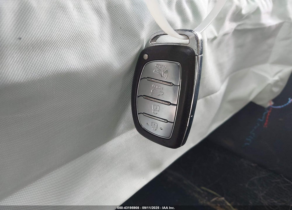 2019 HYUNDAI IONIQ HYBRID VIN: KMHC65LD3KU168875