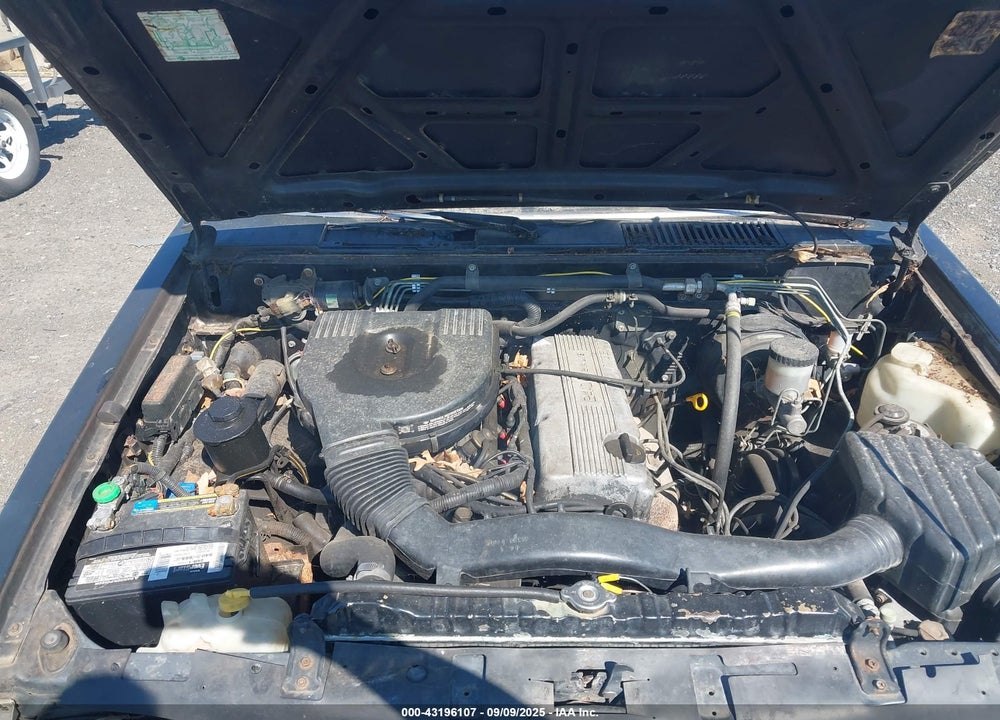 1993 NISSAN TRUCK KING CAB VIN: 1N6SD16SXPC427722