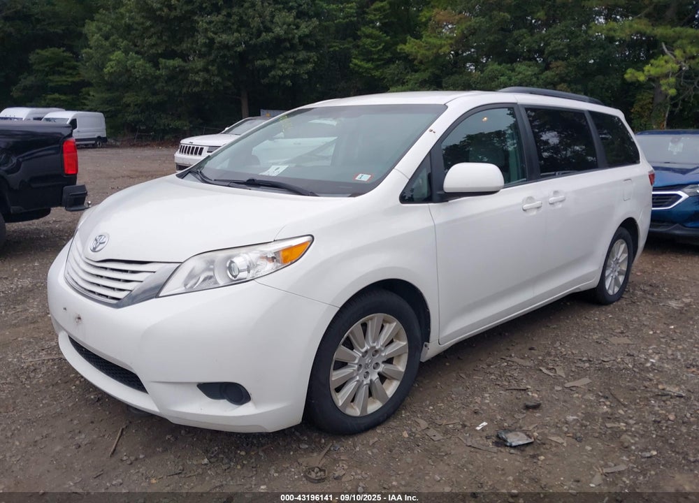 2015 TOYOTA SIENNA VIN: 5TDJK3DCXFS128370