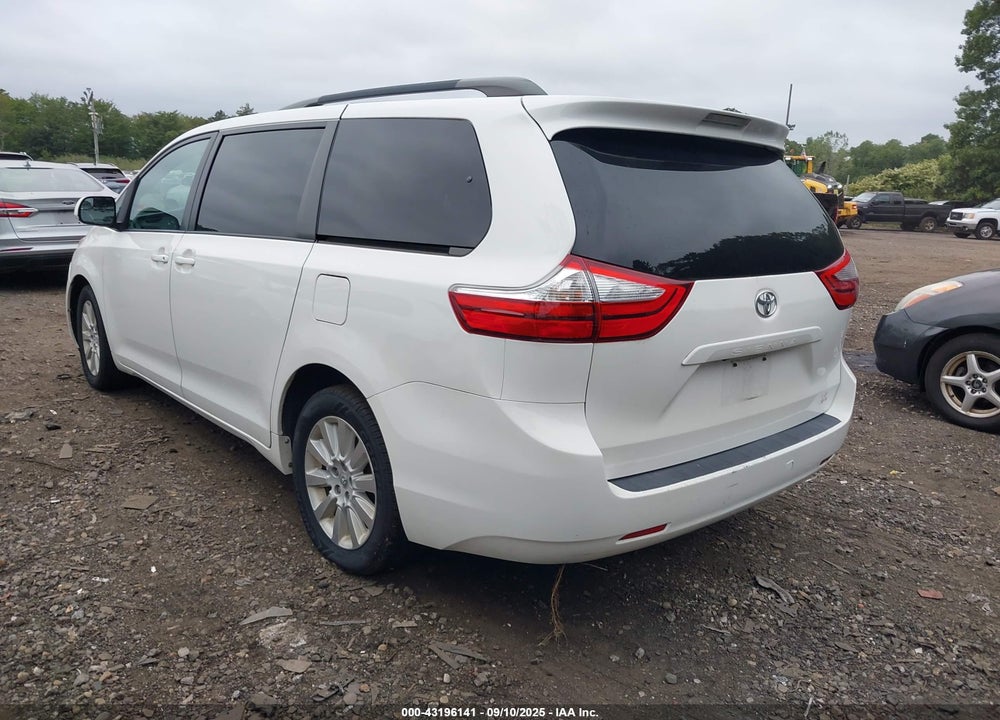 2015 TOYOTA SIENNA VIN: 5TDJK3DCXFS128370