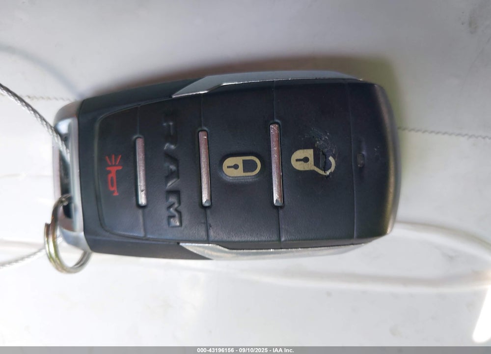 2021 RAM 1500 VIN: 1C6RREFG1MN567851