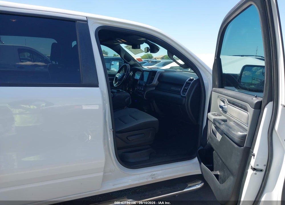 2021 RAM 1500 VIN: 1C6RREFG1MN567851