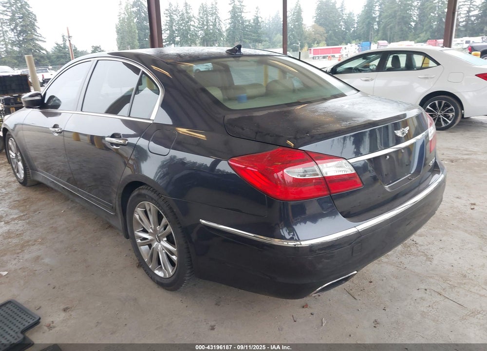 2012 HYUNDAI GENESIS VIN: KMHGC4DD0CU154923