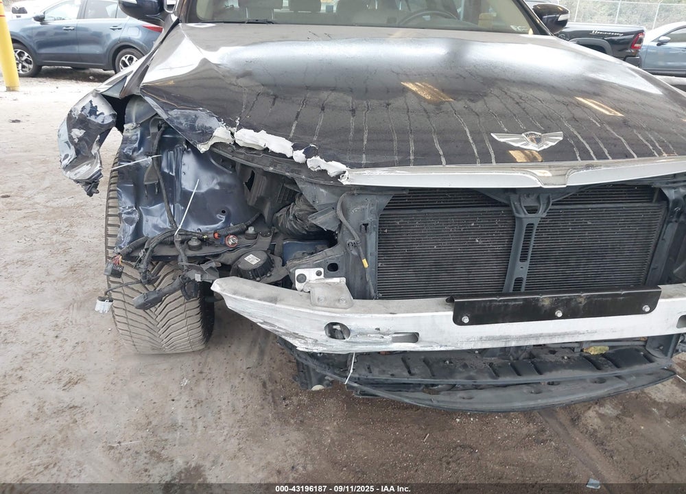 2012 HYUNDAI GENESIS VIN: KMHGC4DD0CU154923