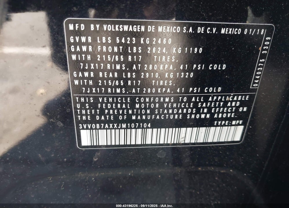 2018 VOLKSWAGEN TIGUAN VIN: 3VV0B7AXXJM107104