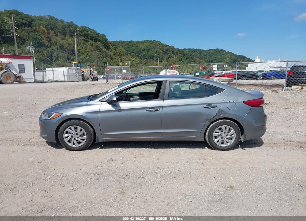 2018 HYUNDAI ELANTRA SE VIN: KMHD74LF1JU589523