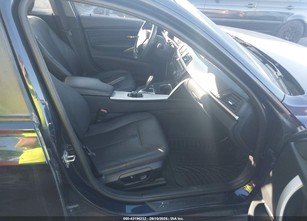 2013 BMW 320I XDRIVE VIN: WBA3C3C51DF983123