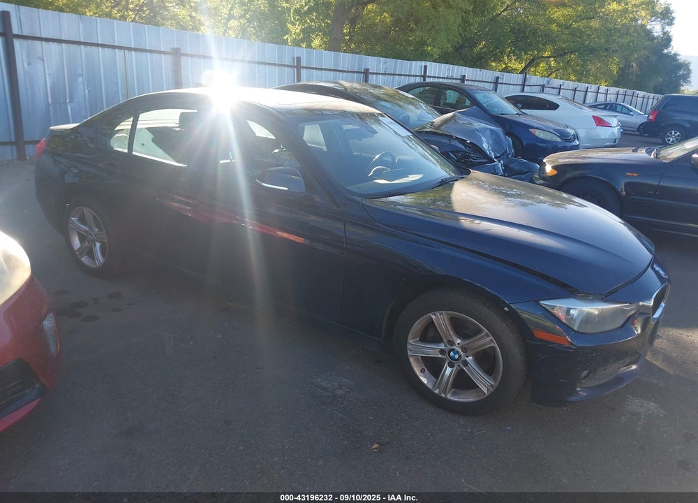 2013 BMW 320I XDRIVE VIN: WBA3C3C51DF983123