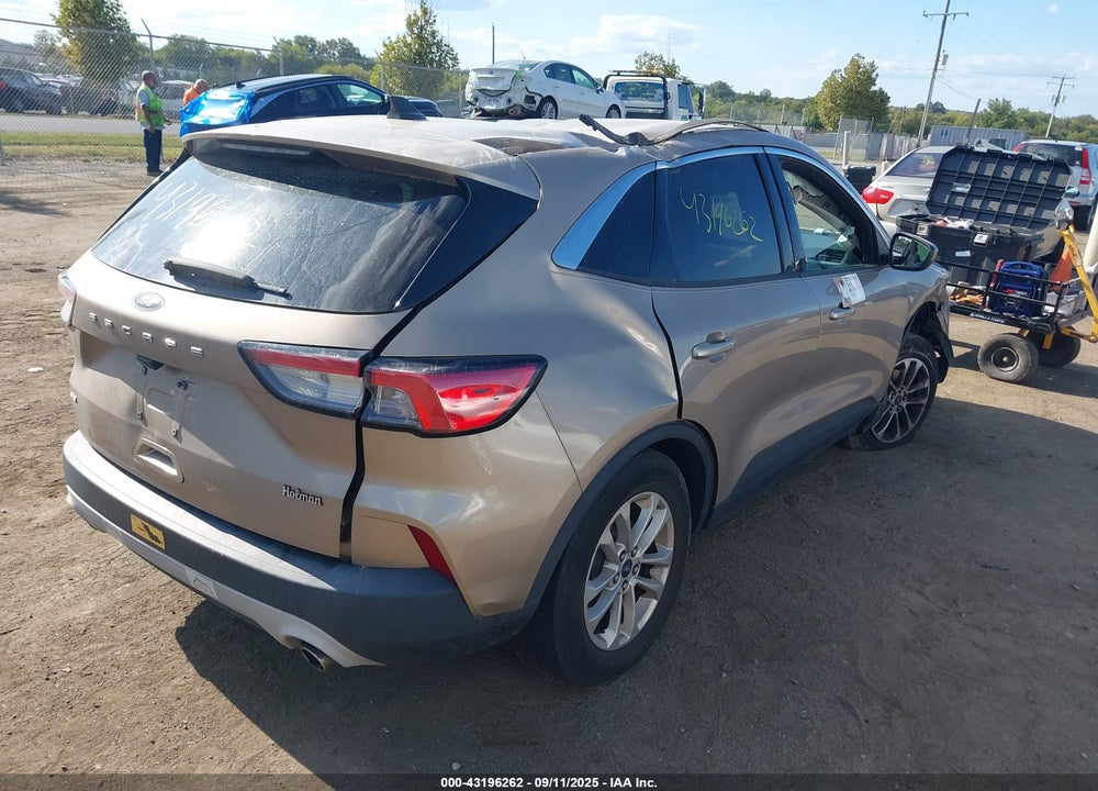2021 FORD ESCAPE SE VIN: 1FMCU0G61MUA10476