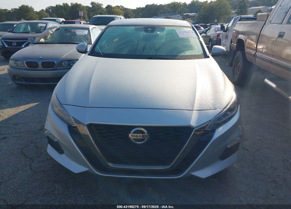2022 NISSAN ALTIMA SV FWD VIN: 1N4BL4DV4NN384975