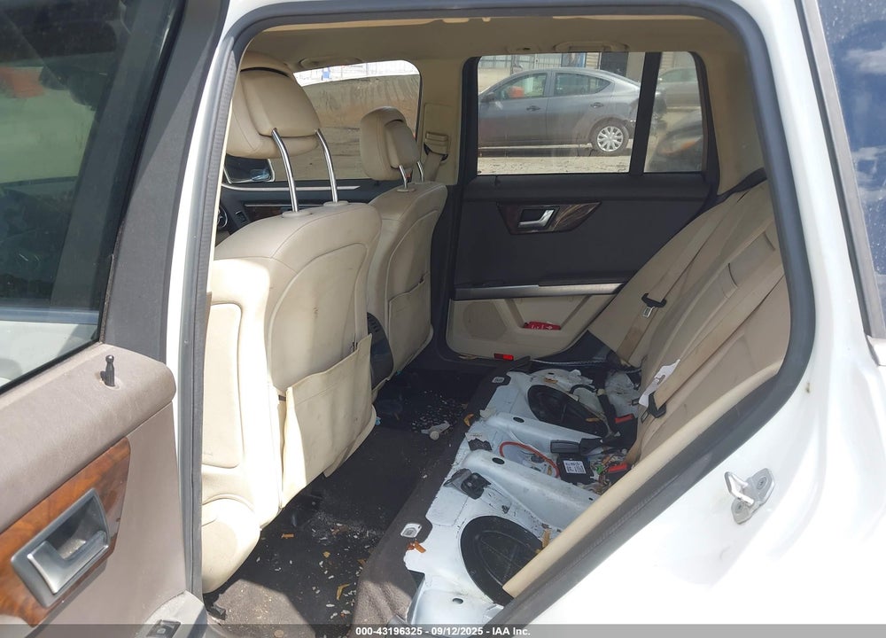 2014 MERCEDES-BENZ GLK-CLASS VIN: WDCGG5HB8EG191415