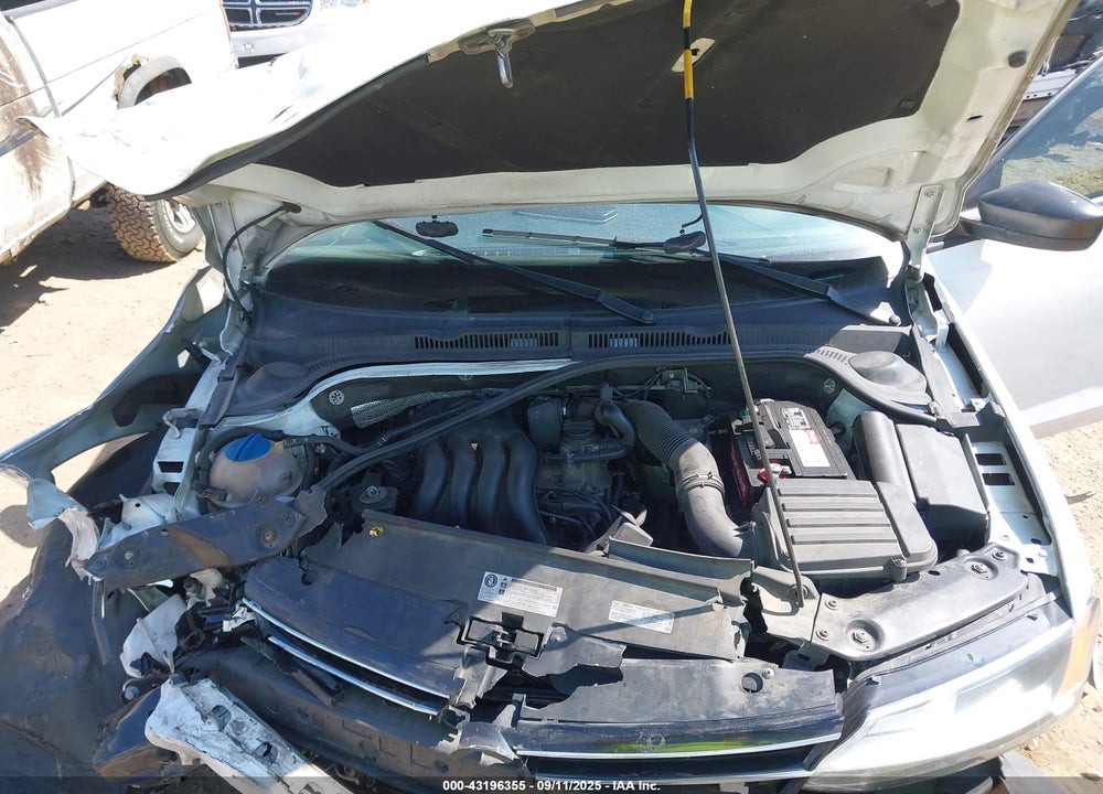2015 VOLKSWAGEN JETTA VIN: 3VW2K7AJXFM241957