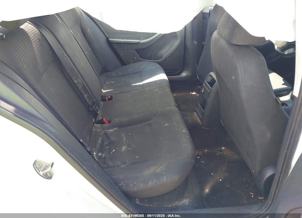 2015 VOLKSWAGEN JETTA VIN: 3VW2K7AJXFM241957
