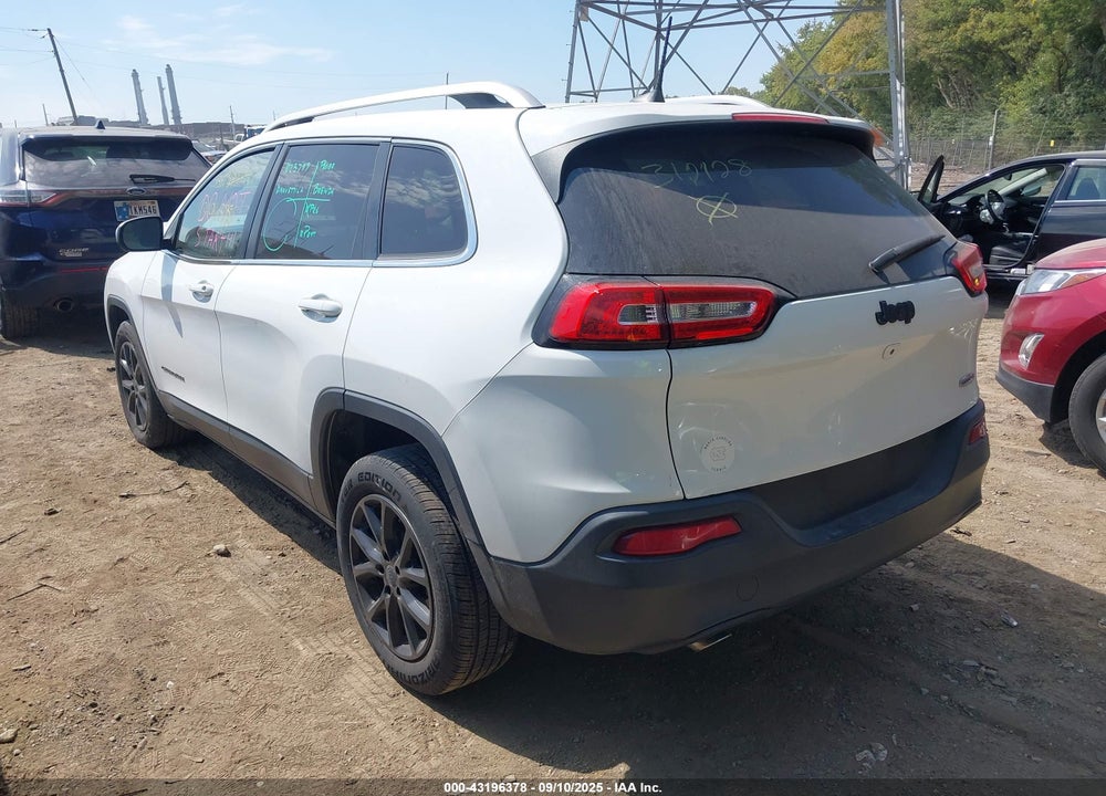 2016 JEEP CHEROKEE VIN: 1C4PJLCB4GW312128