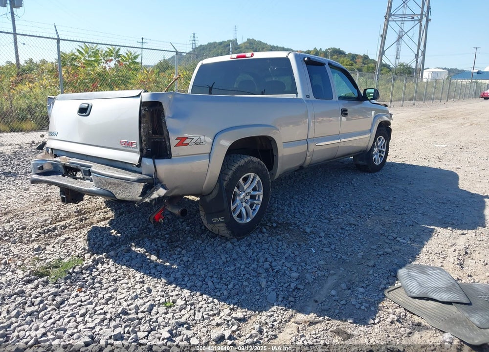 2005 GMC SIERRA 1500 SLE VIN: 2GTEK19B351344136