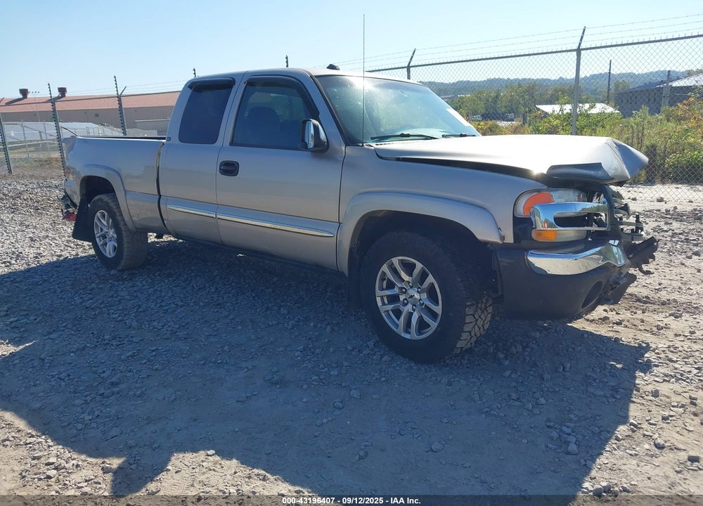 2005 GMC SIERRA 1500 SLE VIN: 2GTEK19B351344136