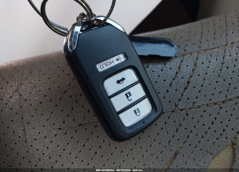 2015 HONDA ACCORD EX-L VIN: 1HGCR2F81FA194439
