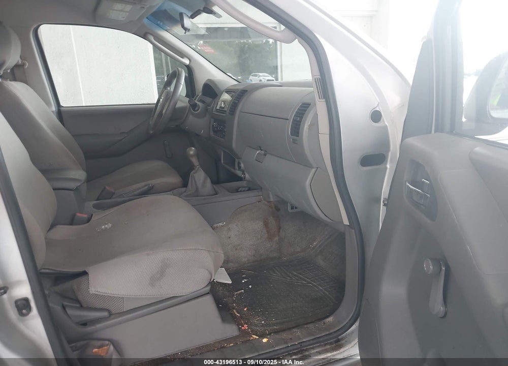 2005 NISSAN FRONTIER SE VIN: 1N6AD07U55C402679