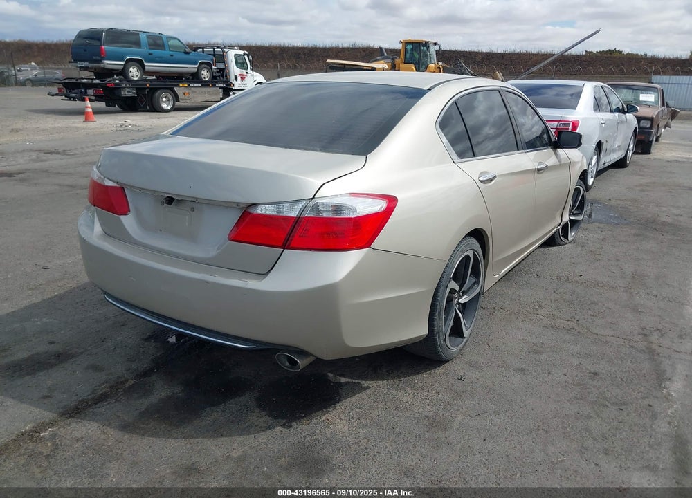 2015 HONDA ACCORD VIN: 1HGCR2F39FA043823