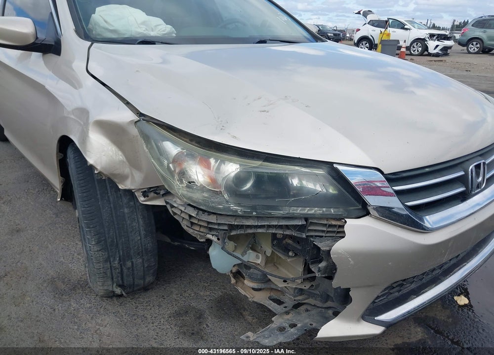 2015 HONDA ACCORD VIN: 1HGCR2F39FA043823
