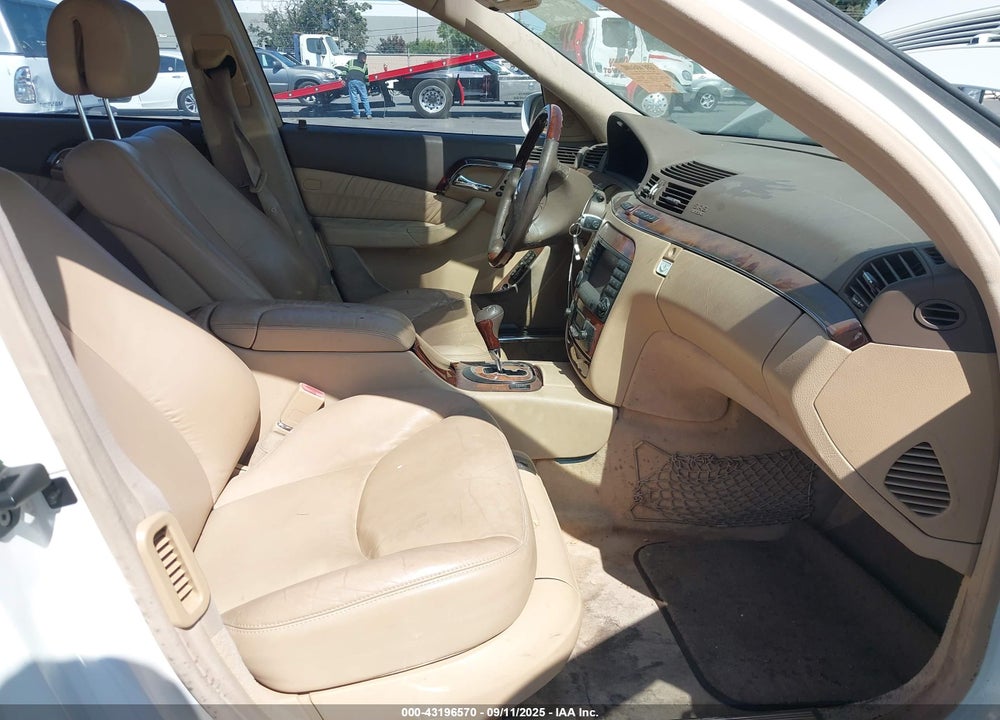 2005 MERCEDES-BENZ S 500 VIN: WDBNG75J95A443419