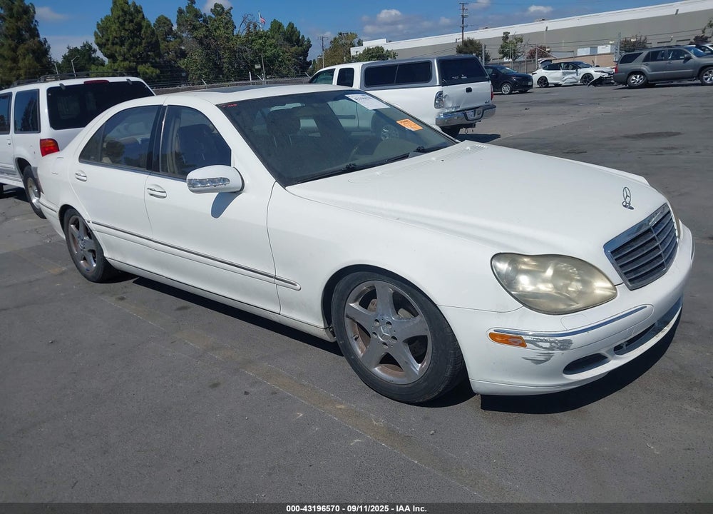 2005 MERCEDES-BENZ S 500 VIN: WDBNG75J95A443419