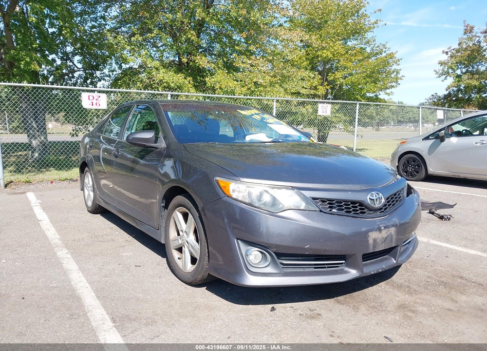 2014 TOYOTA CAMRY SE VIN: 4T1BF1FK0EU326687