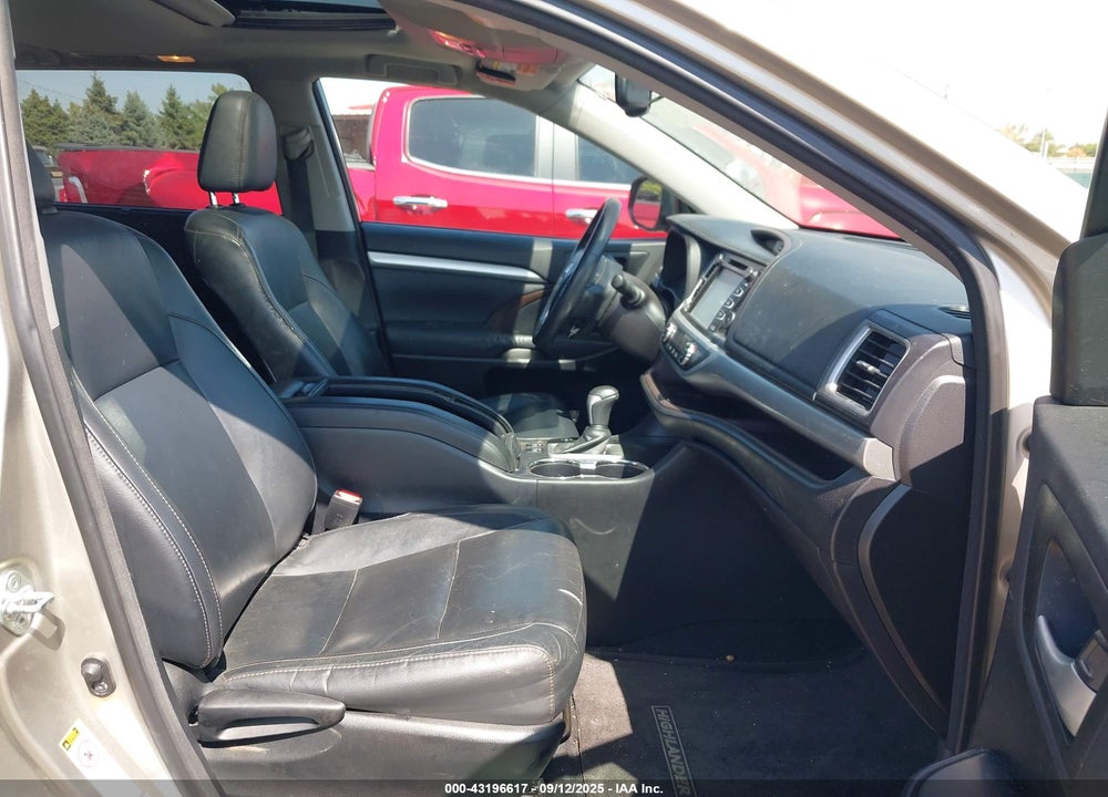 2015 TOYOTA HIGHLANDER VIN: 5TDJKRFH9FS099505