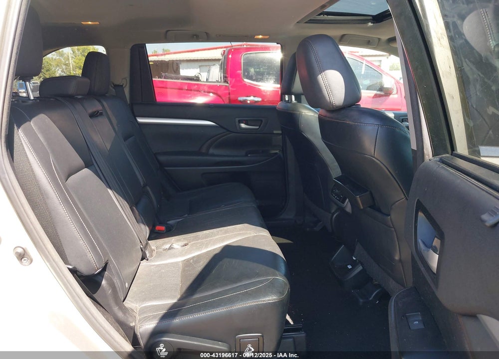 2015 TOYOTA HIGHLANDER VIN: 5TDJKRFH9FS099505