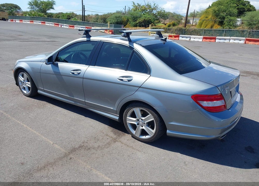 2010 MERCEDES-BENZ C CLASS VIN: WDDGF8BB5AF400201