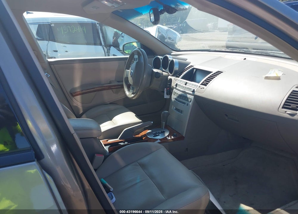 2005 NISSAN MAXIMA 3.5 SL VIN: 1N4BA41E25C851820