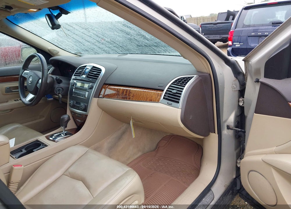 2009 CADILLAC SRX VIN: 1GYEE437390110930