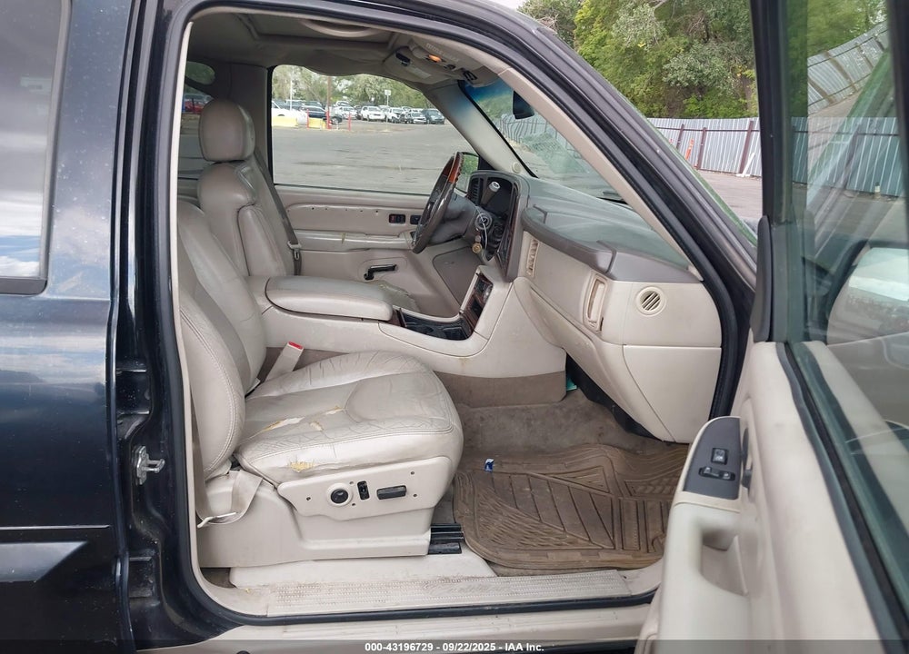 2006 CADILLAC ESCALADE STANDARD VIN: 1GYEK63NX6R104083
