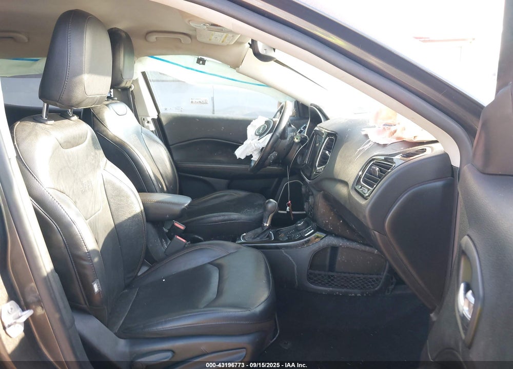 2019 JEEP COMPASS VIN: 3C4NJDCB4KT753348