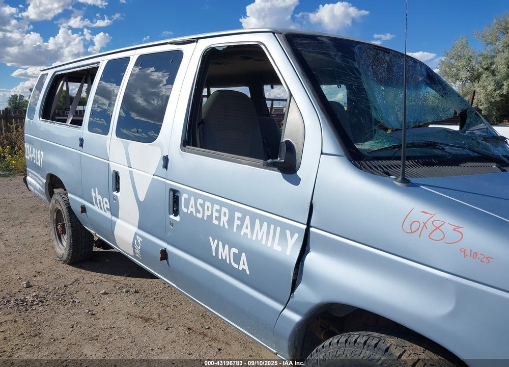2000 FORD E-350 SUPER DUTY XL/XLT VIN: 1FBSS31L1YHB59138