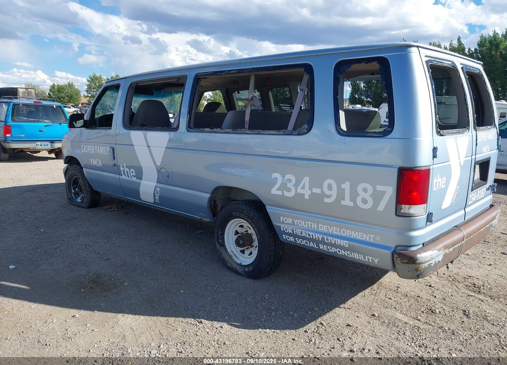 2000 FORD E-350 SUPER DUTY XL/XLT VIN: 1FBSS31L1YHB59138