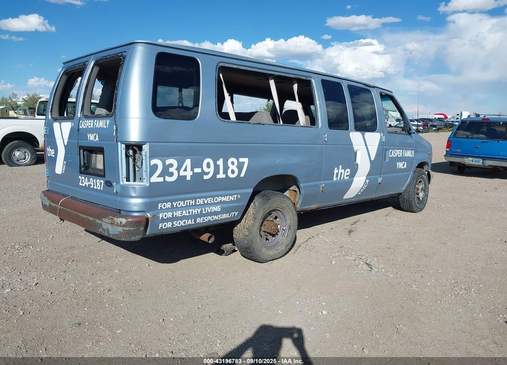 2000 FORD E-350 SUPER DUTY XL/XLT VIN: 1FBSS31L1YHB59138