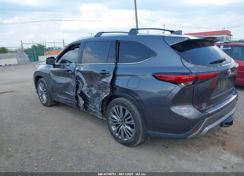 2021 TOYOTA HIGHLANDER PLATINUM VIN: 5TDFZRBH0MS097372