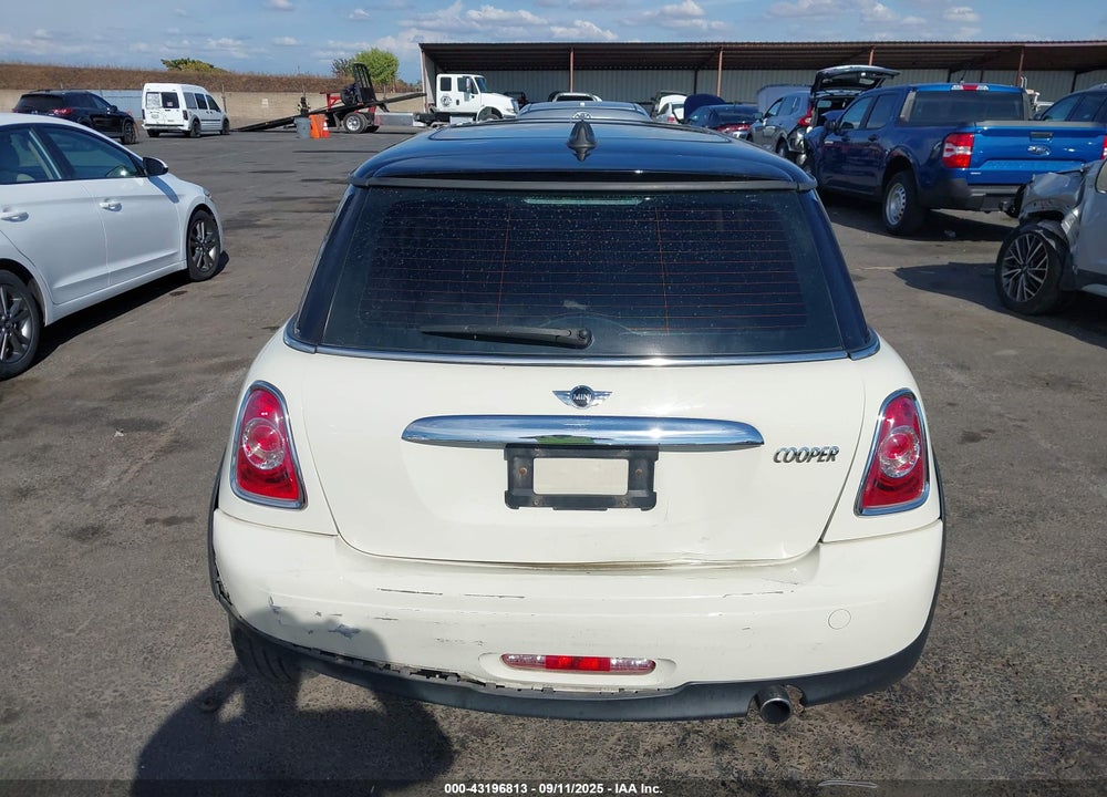 2013 MINI HARDTOP VIN: WMWSU3C58DT690278