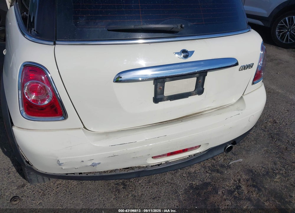 2013 MINI HARDTOP VIN: WMWSU3C58DT690278