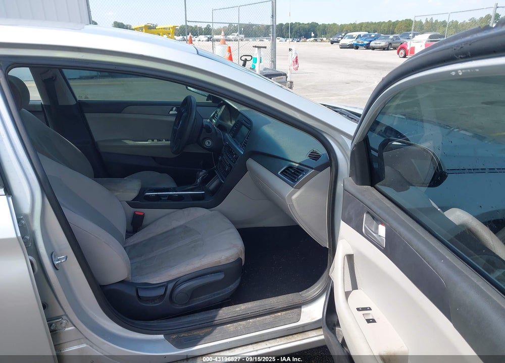 2016 HYUNDAI SONATA VIN: 5NPE24AFXGH355121