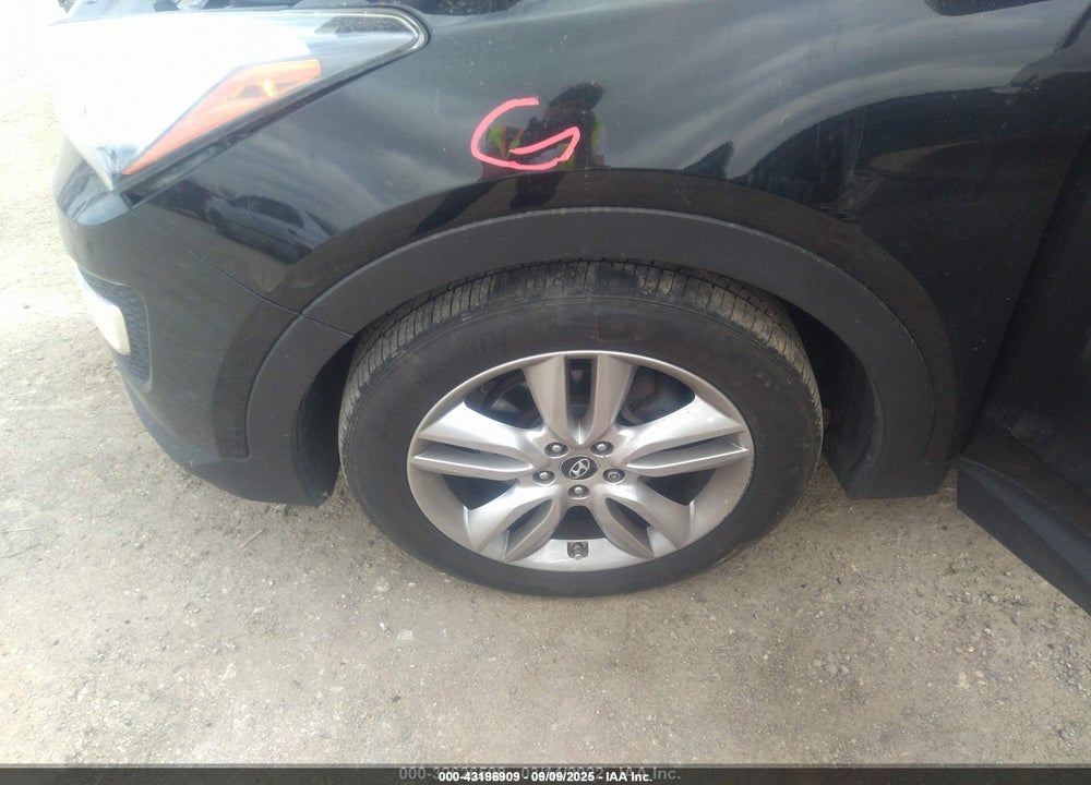 2013 HYUNDAI SANTA FE VIN: 5XYZU3LA7DG073688