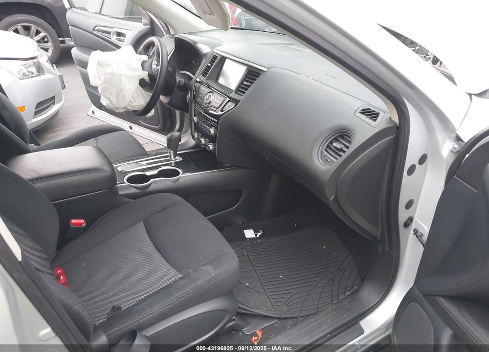 2019 NISSAN PATHFINDER S VIN: 5N1DR2MN0KC609918