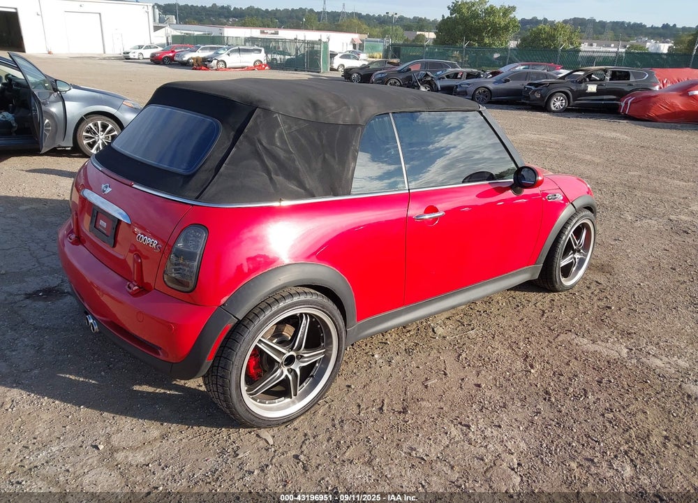 2006 MINI COOPER S VIN: WMWRH33526TL93710