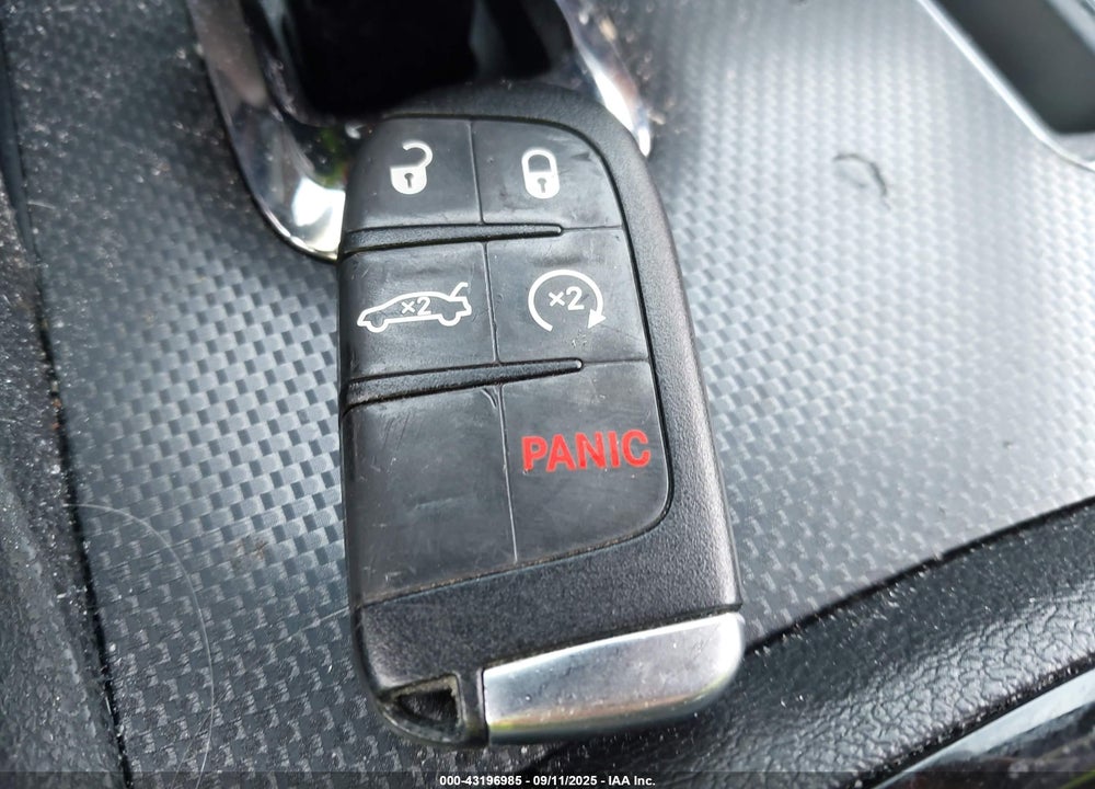 2014 CHRYSLER 300 300S VIN: 2C3CCABG9EH323782