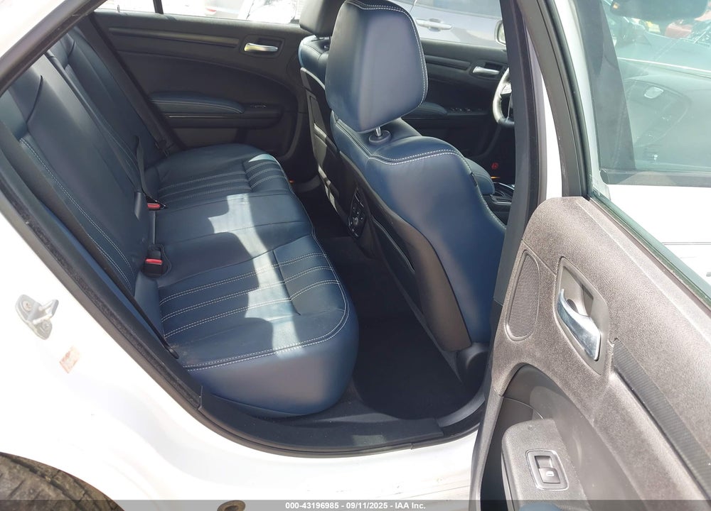 2014 CHRYSLER 300 300S VIN: 2C3CCABG9EH323782