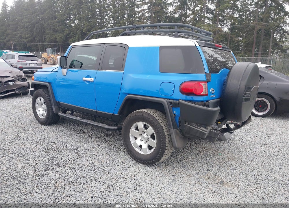 2007 CRUISER TOYOTA FJ VIN: JTEBU11F170029079