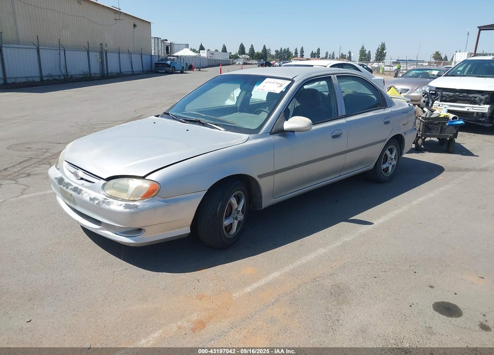 2001 KIA SEPHIA LS VIN: KNAFB121815050162