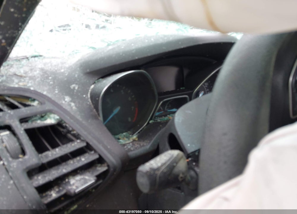 2017 FORD ESCAPE VIN: 1FMCU0G99HUB67494